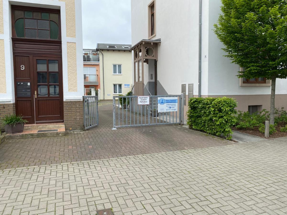 Haus Seewind Warnemuende Росток Экстерьер фото
